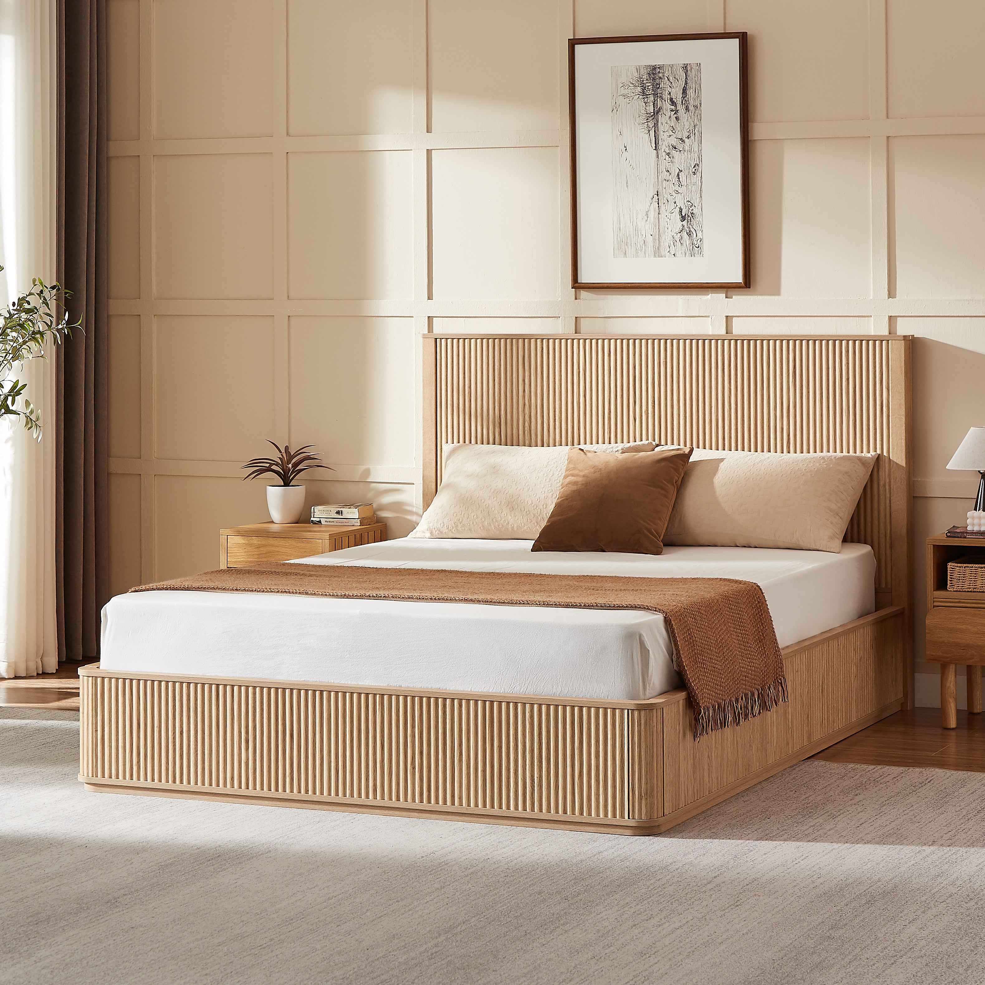 GDFStudio Sareh Modern Queen Size Fluted Platform Bed Frame with Tall Headboard, Natural Oak