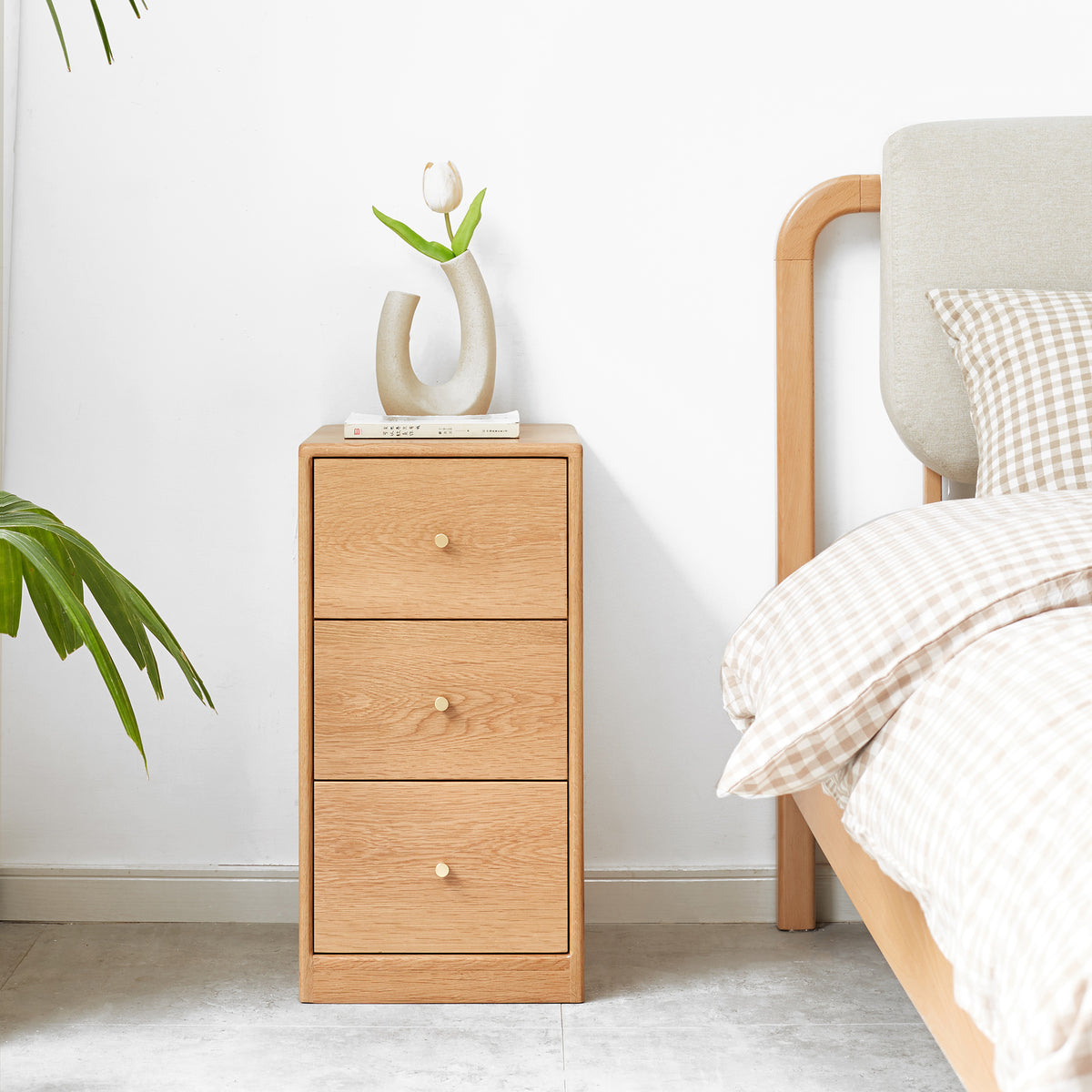 GDFStudio Agatha Solid Oak Wood Light Brown Storage Cabinet, Three Drawers
